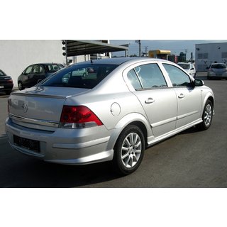 Zadní spodní difuzor Sedan (k lakování) Opel Astra H 2004–2013 fotografie 2