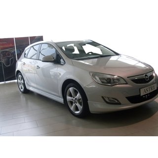 Boční prahy HB/SW (k lakování) Opel Astra J 2009–2015 fotografie 3