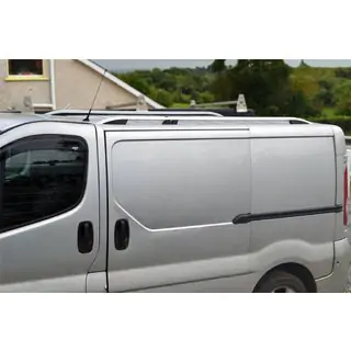 Střešní podélníky Skyport (šedé) Opel Vivaro 2001–2015 fotografie 3