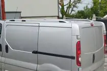 Opel Vivaro 2001–2015 Střešní podélníky Skyport (šedé) fotografie 4