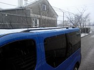 Renault Trafic 2001–2015 Černé střešní ližiny Dlouhé, plastové patky fotografie 6