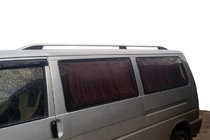 Volkswagen T4 Caravelle/Multivan 1990–2003 Střešní ližiny Skyport (matná šedá) fotografie 2