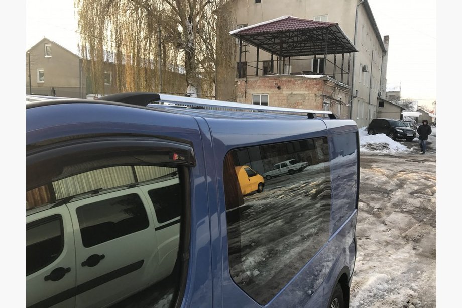 Opel Vivaro 2001–2015 Chromované střešní ližiny Fotografie 2