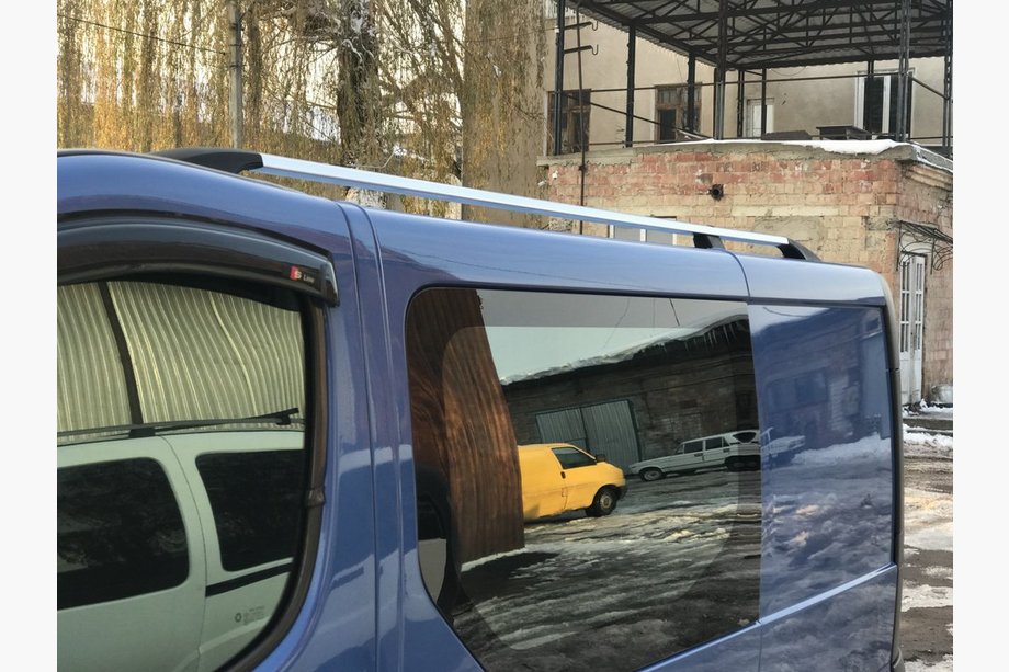 Opel Vivaro 2001–2015 Chromované střešní ližiny Fotografie 6