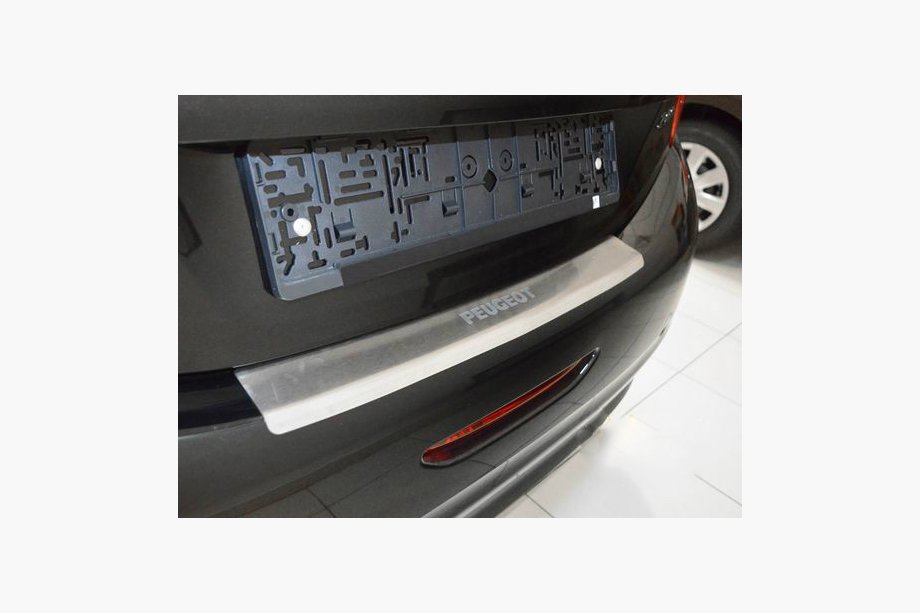 Fiat Scudo 2007–2015 Nerezová ochranná lišta na zadní nárazník Image