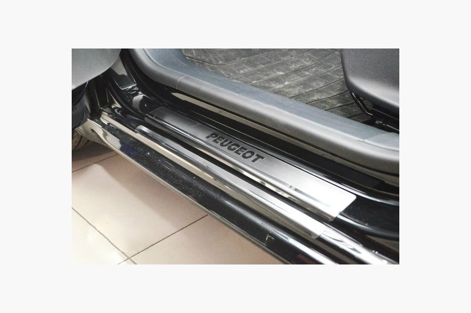 Peugeot 208 2012–2019 Chromové kryty prahů Nataniko (8 ks, nerez) Image