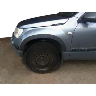 Lemy blatníků (4 ks, černé) Suzuki Grand Vitara 2005–2017 fotografie 1