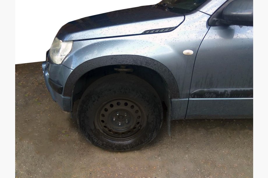 Suzuki Grand Vitara 2005–2017 Lemy blatníků (4 ks, černé) Image