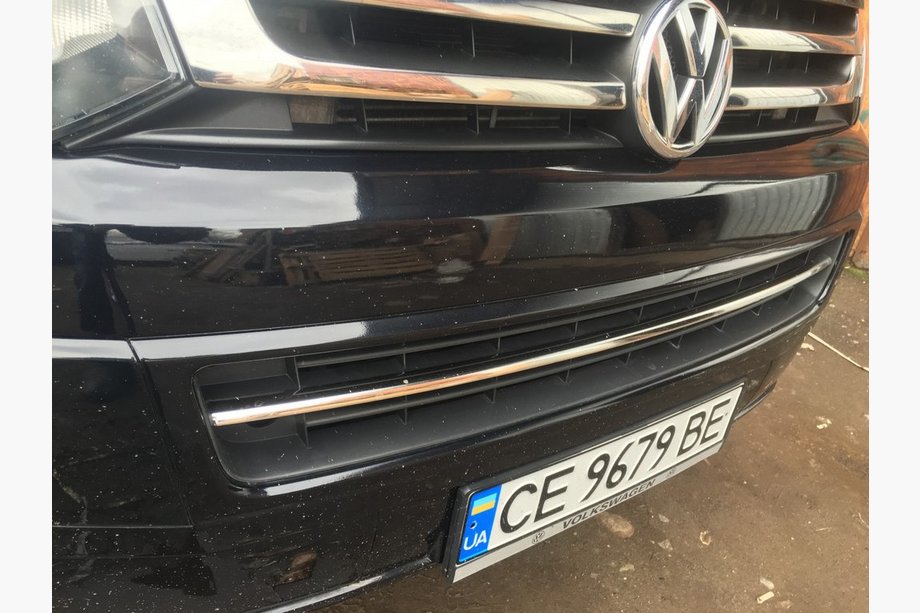 Volkswagen T5 2010–2015 Nerezová lišta na mřížku nárazníku Fotografie 3