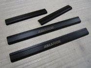 Volkswagen Amarok 2010–2022 Nerezové kryty prahů Nataniko (4 ks, nerez) Carbon – 3M páska, 0,8 mm fotografie 2