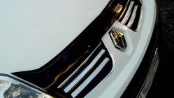 Renault Trafic 2001–2015 Chromové lišty na masku chladiče 2007-2015 (6 ks, nerez) Carmos - turecká ocel fotografie 3