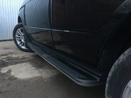 Range Rover III L322 2002–2012 Boční prahy – originální design fotografie 3