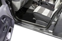 Renault Clio III 2005–2012 Nerezové kryty prahů OmsaLine (4 ks) fotografie 2