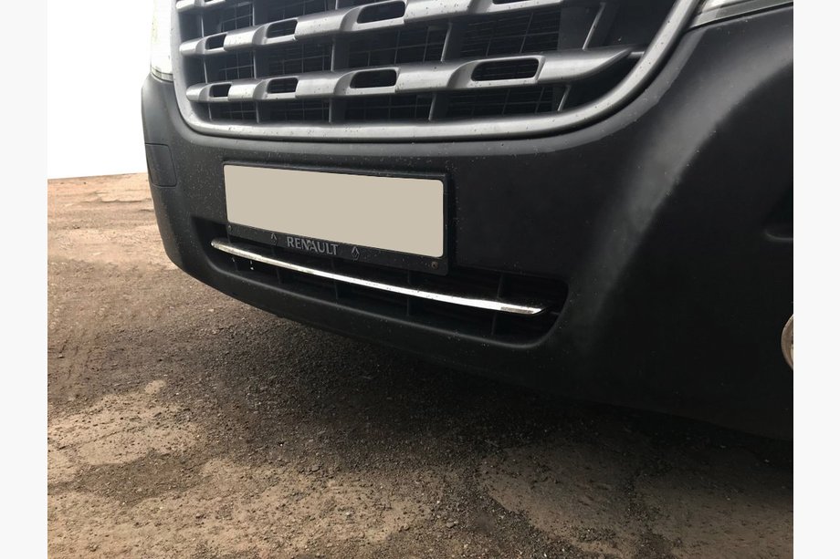 Renault Master 2011–2023 Nerezová lišta do nárazníku Image
