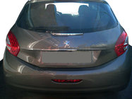 Peugeot 208 2012–2019 Chromová lišta nad SPZ Tit-designs (nerez) fotografie 1