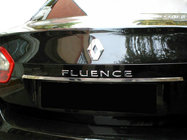 Renault Fluence 2009–2016 Nerezová lišta nad SPZ fotografie 1
