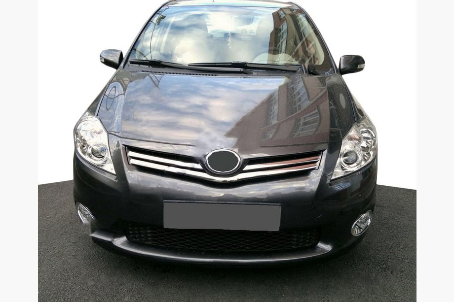 Toyota Auris 2007–2012 Nerezové lišty na masku chladiče Image