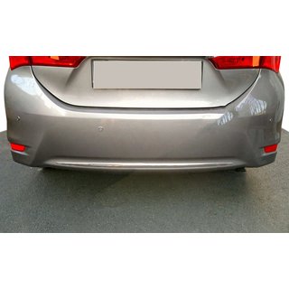 Nerezová lišta zadního nárazníku Toyota Corolla 2013–2019 fotografie 1