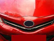 Toyota Yaris 2010–2020 Nerezové lišty na masku chladiče fotografie 1