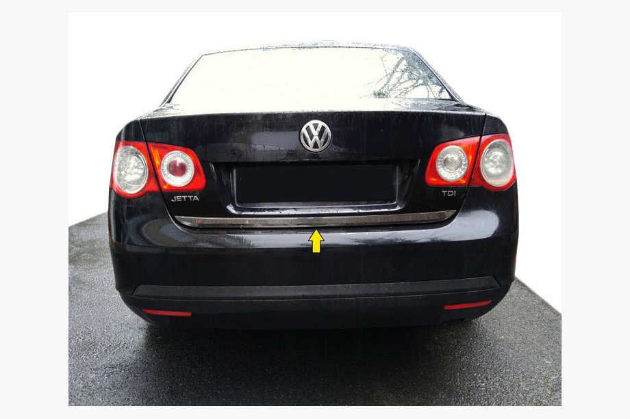Volkswagen Jetta 2006–2011 Nerezová lišta hrany víka kufru OmsaLine – italská nerezová ocel Image