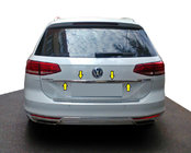 Volkswagen Passat B8 2015–2023 Nerezová lišta nad SPZ SW (Carmos) fotografie 1