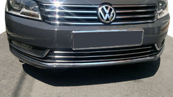 Volkswagen Passat B7 2012–2015 Výprodej! Nerezové lišty na mřížku nárazníku fotografie 1