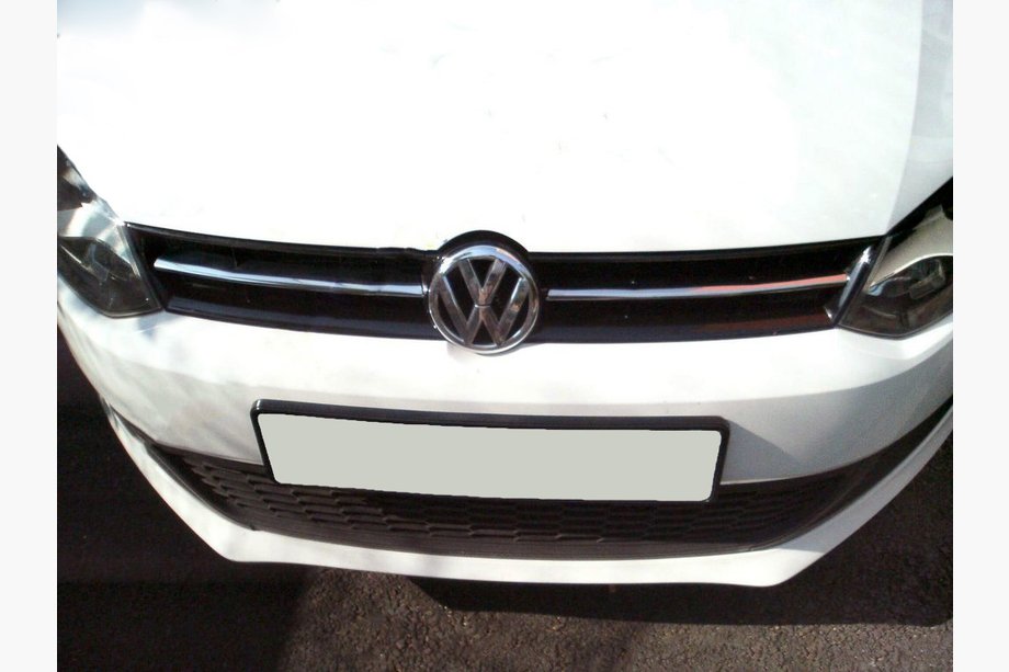 Volkswagen Polo 2010–2017 Nerezové lišty na masku chladiče HB (2009-2013, 2 ks) Image