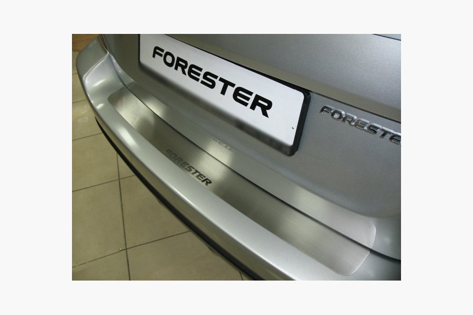 Subaru Forester 2008–2013 Nerezová ochranná lišta zadního nárazníku NataNika Image
