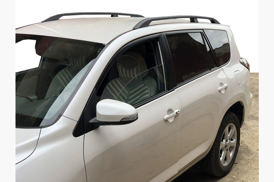 Toyota Rav 4 2006–2013 Černé turecké střešní ližiny Dlouhý rozvor, plastové patky Image