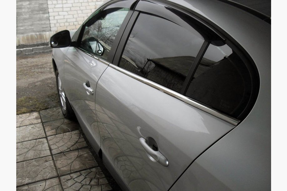 Renault Fluence 2009–2016 Spodní lišty oken (4 ks, nerez) Carmos - turecká ocel Image