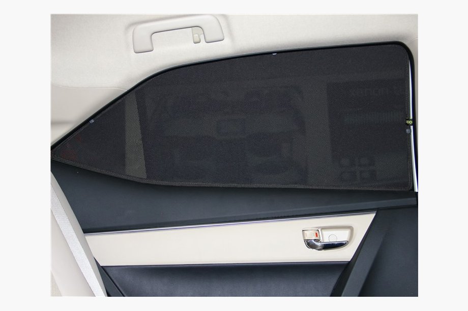 Toyota Corolla 2013–2019 Sluneční clony (vkládací) Image