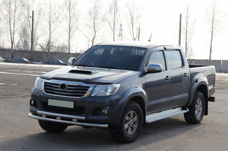 Toyota Hilux 2006–2015 Přední ochranný rám ST014 (nerez) Fotografie 2