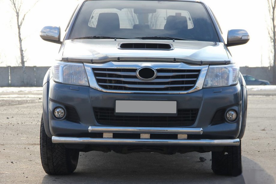 Toyota Hilux 2006–2015 Přední ochranný rám ST014 (nerez) Fotografie 3