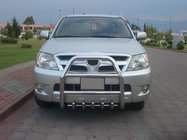 Toyota Hilux 2006–2015 Přední ochranný rám QT007 (nerez) fotografie 3
