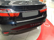 Toyota Camry 2011–2017 Nerezová lišta na zadní nárazník Nathaniko fotografie 1