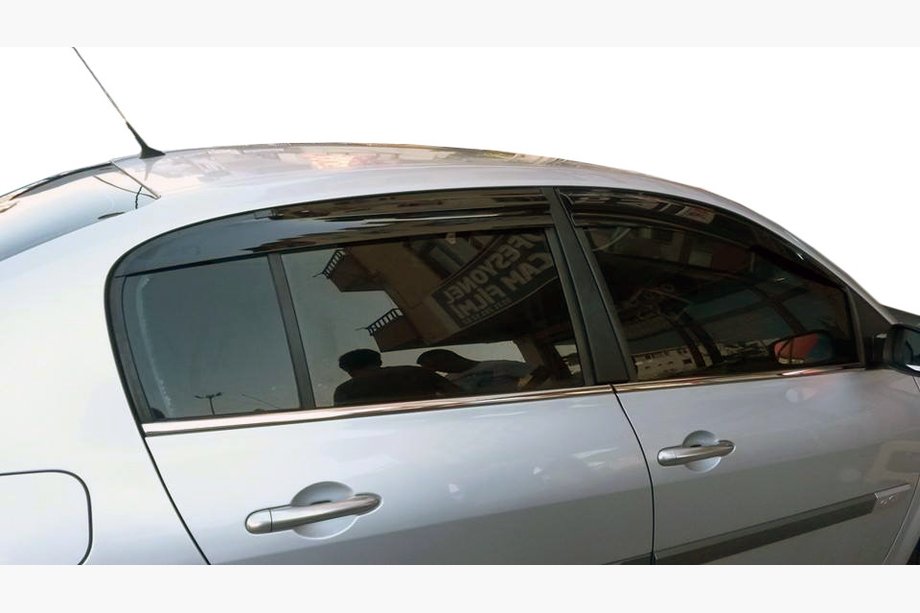 Renault Megane II 2004–2009 Vnější okenní lišty (4 ks, nerez) Fotografie 3