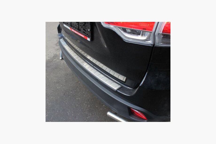 Toyota Highlander 2013–2019 Originální lišta na zadní nárazník Image