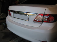 Toyota Corolla 2007–2013 Nerezová lišta nad SPZ 2010-2013 fotografie 2