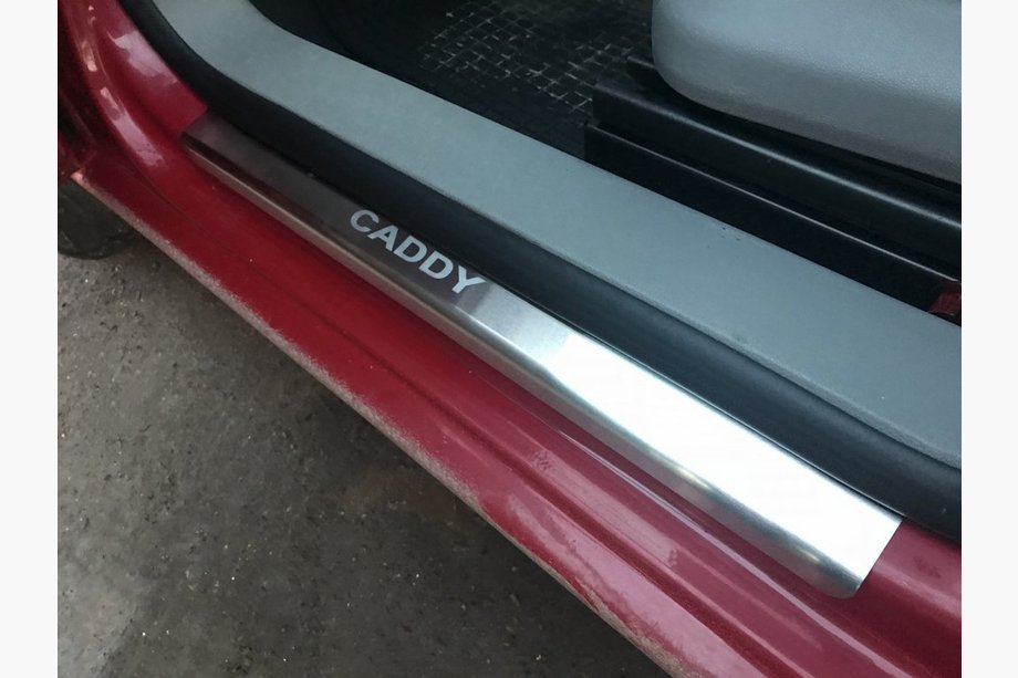 Volkswagen Caddy 2004–2010 Nerezové kryty prahů dveří Natanika Standard (4 ks) Image