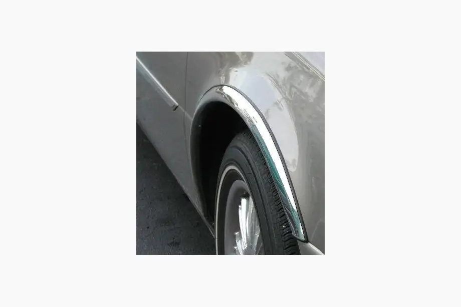 Skoda Fabia 2007–2014 Nerezové lišty na lemy blatníků (4 ks) Fotografie 2