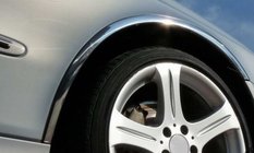 Mazda 2 2003–2007 Nerezové lišty na lemy blatníků (4 ks) fotografie 3