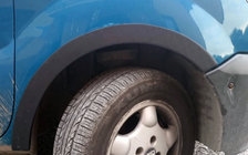 Renault Kangoo 1998–2008 Lemy blatníků (4 ks, černé) Plast fotografie 1