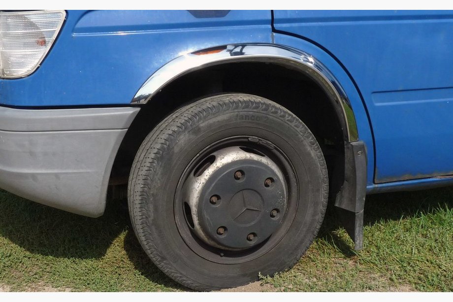 Volkswagen LT 1995–2006 Nerezové lišty na lemy blatníků (4 ks) Image