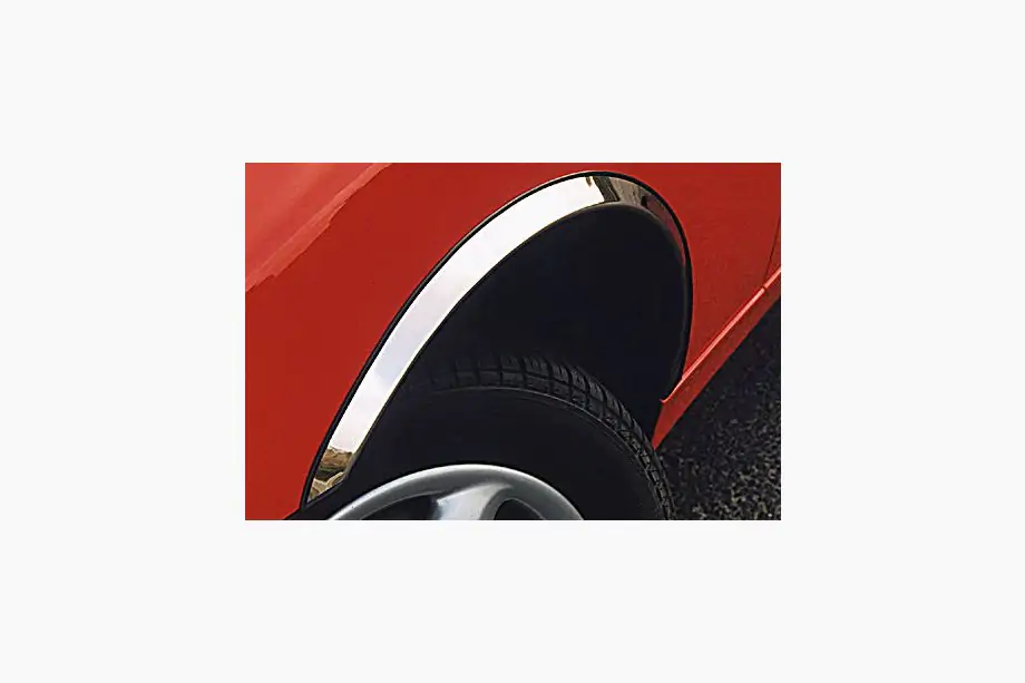 BMW řada 3 E30 1982–1994 Nerezové lišty na lemy blatníků (4 ks) Image