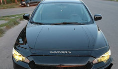 Mitsubishi Lancer X 2008– Deflektor kapoty (VIP) fotografie 1