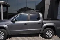Mitsubishi L200 2006–2015 Černé střešní ližiny (s příčníky) fotografie 3