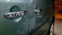 Volkswagen Caddy 2004–2010 Nerezové kryty klik dveří fotografie 5