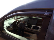 Volkswagen Caddy 2004–2010 Ofuky oken (2 ks, Perflex Standart) fotografie 2
