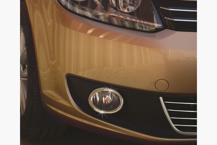 Volkswagen Caddy 2010–2015 Nerezové rámečky mlhovek (2 ks) OmsaLine – italská nerezová ocel Image