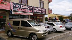 Hyundai H200, H1, Starex 1998–2007 Chromované střešní ližiny fotografie 2